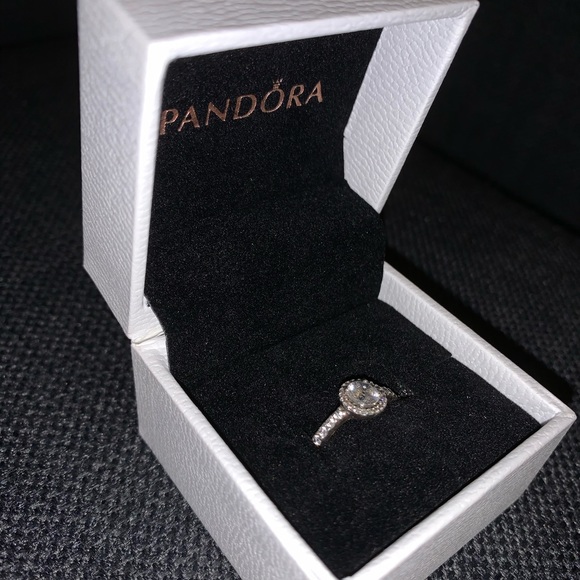 Classic Sparkle Halo Ring - Picture 2 of 3